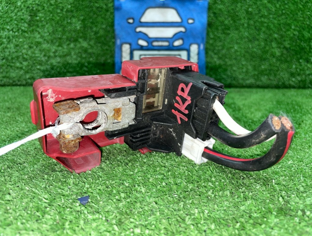 Клемма аккумулятора TOYOTA IQ KGJ10 1KR-FE