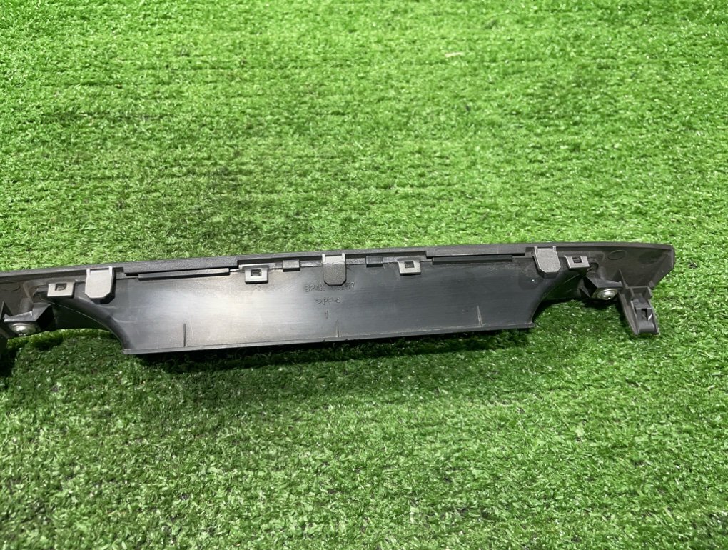 Накладка на торпедо AXELA 2007 BKEP LF-VE