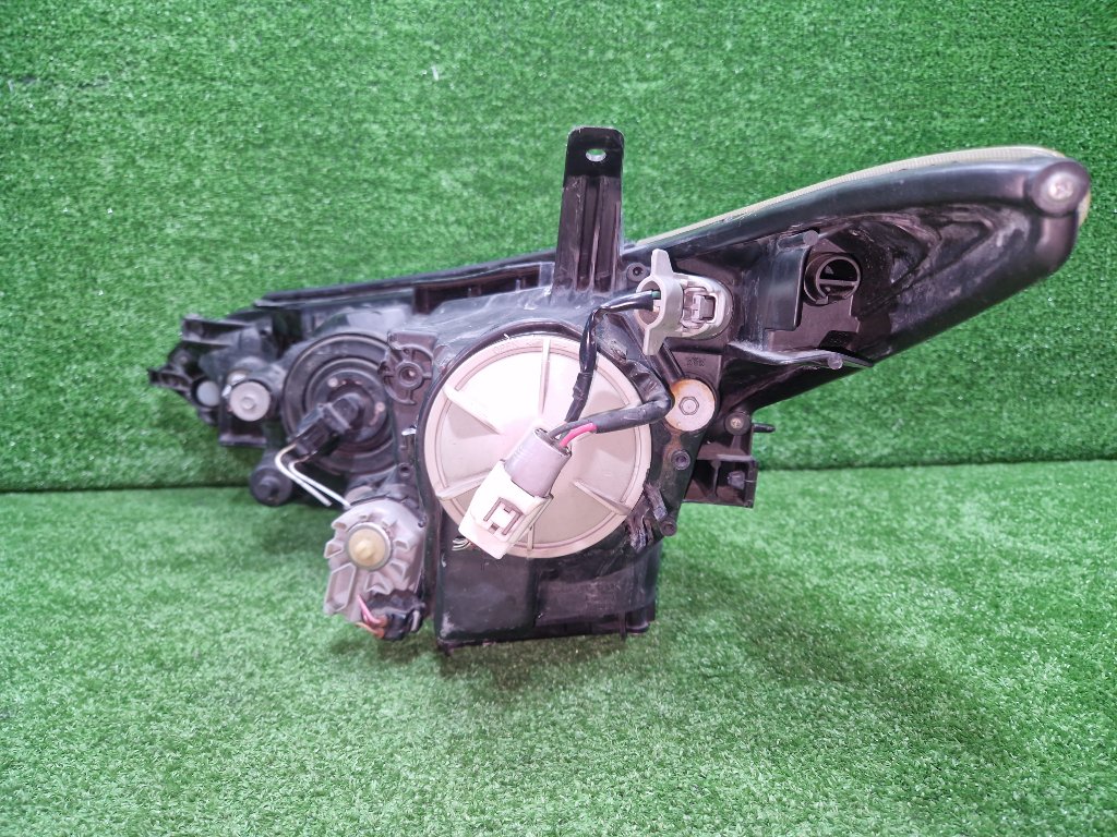 Фара ESTIMA ACR50W