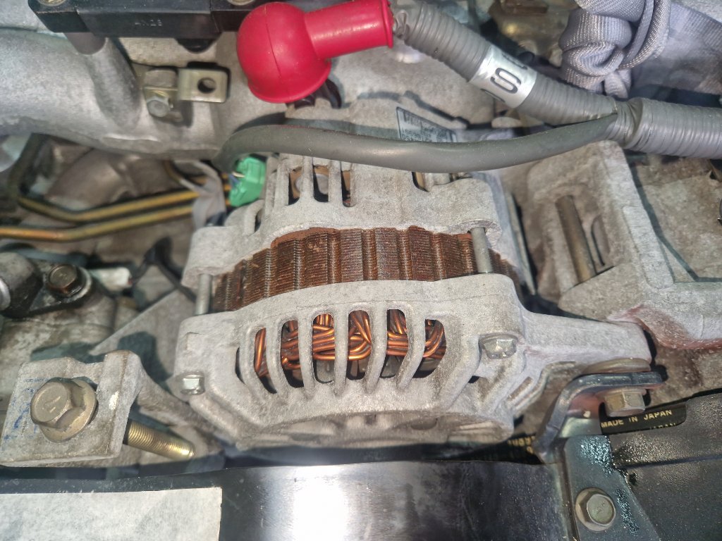 Двигатель FORESTER 2004 SG5 EJ202