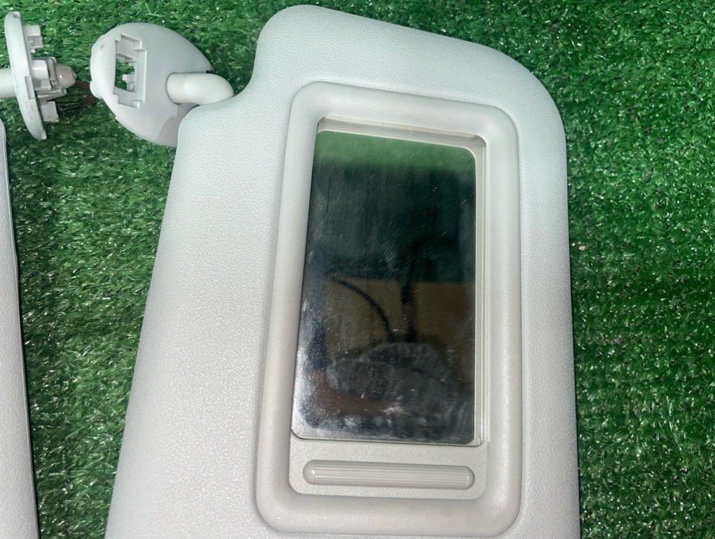 Козырек солнцезащитный RACTIS 2012 NSP120 1NR-FE