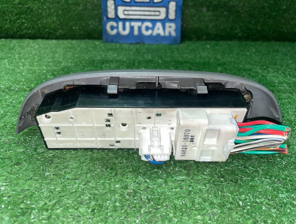 Блок управления стеклоподъемниками передний правый FUNCARGO NCP20 1NZ-FE