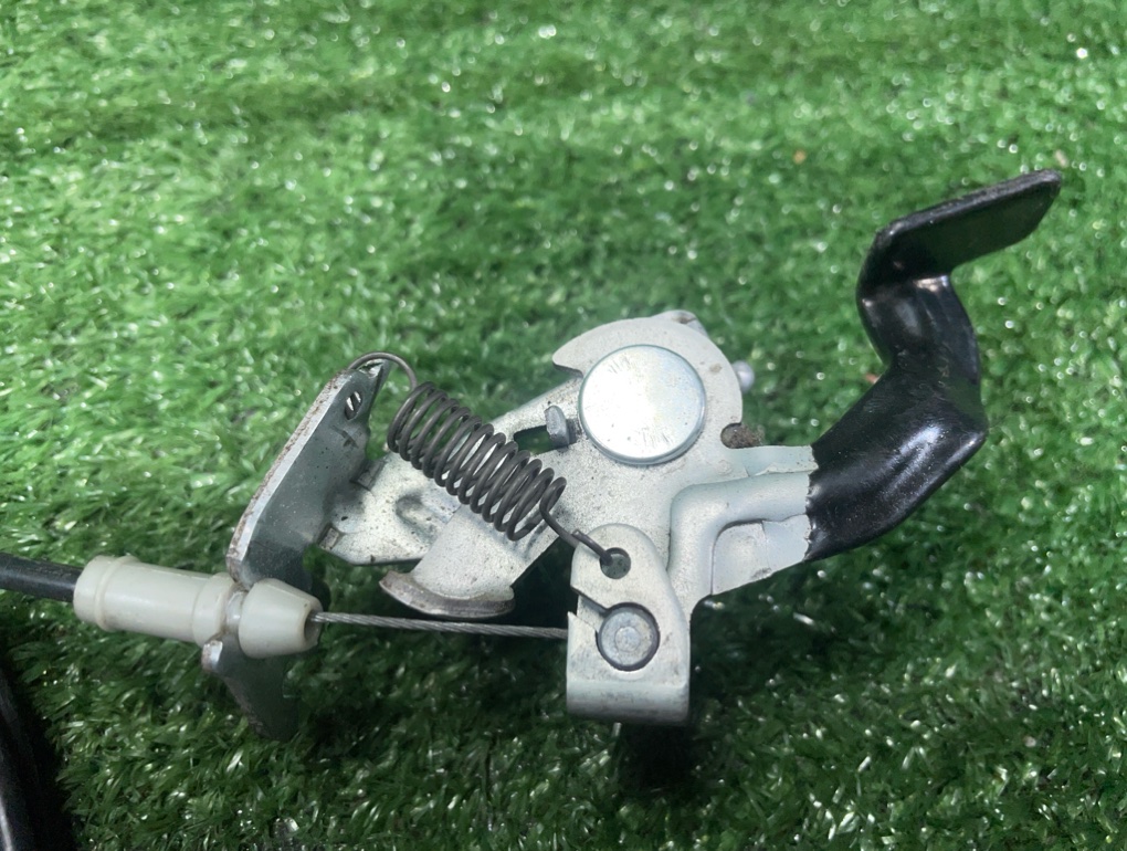 Трос лючка топливного бака TOYOTA COROLLA FIELDER NZE141G