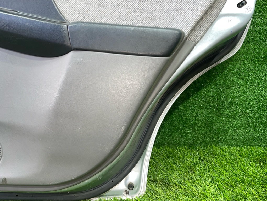 Дверь боковая задняя правая IMPREZA 2001 GG2 EJ152