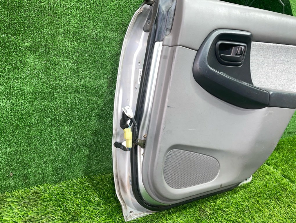 Дверь боковая задняя правая IMPREZA 2001 GG2 EJ152