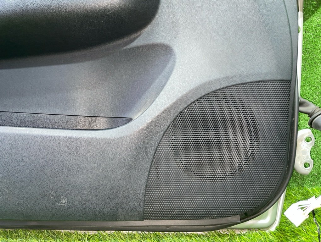 Дверь боковая передняя левая RACTIS 2012 NSP120 1NR-FE Дверь боковая передняя левая RACTIS 2012 NSP120 1NR-FE