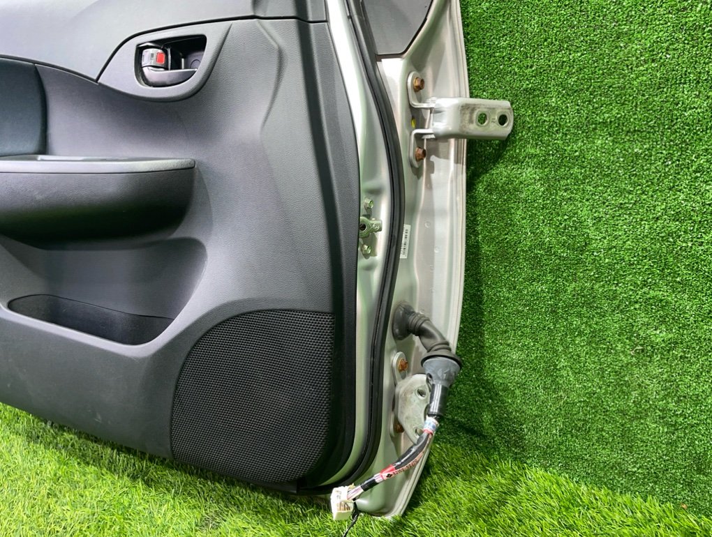 Дверь боковая передняя левая RACTIS 2012 NSP120 1NR-FE Дверь боковая передняя левая RACTIS 2012 NSP120 1NR-FE