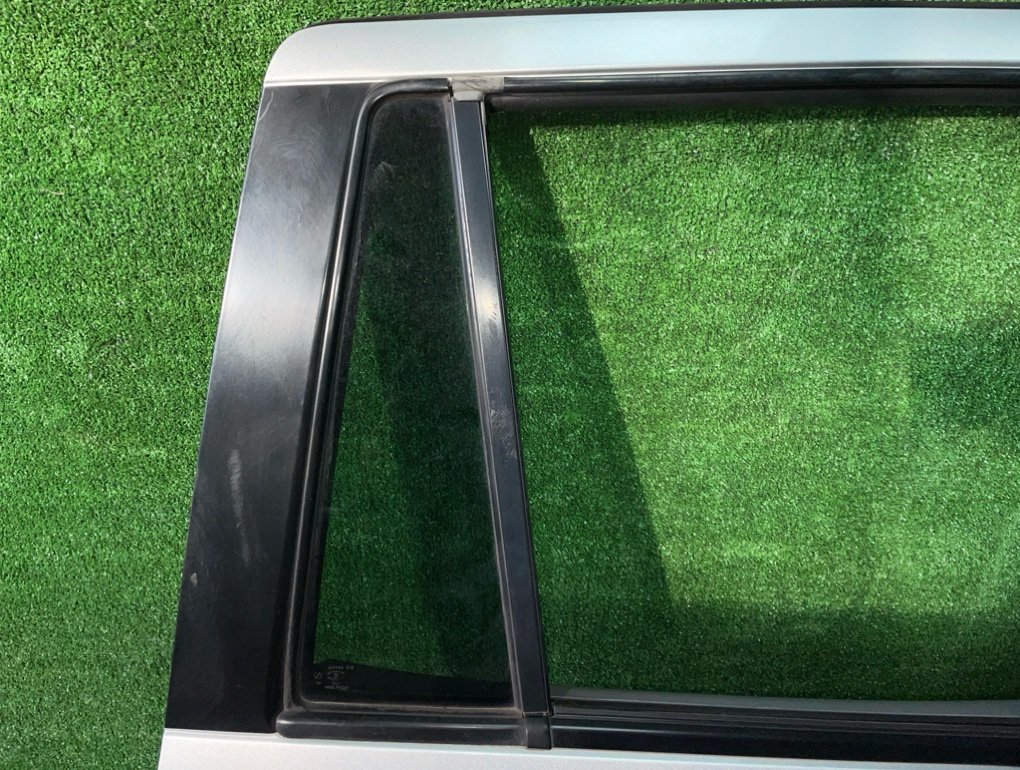 Дверь боковая задняя правая DEMIO 2006 DY3W ZJ-VE Дверь боковая задняя правая DEMIO 2006 DY3W ZJ-VE