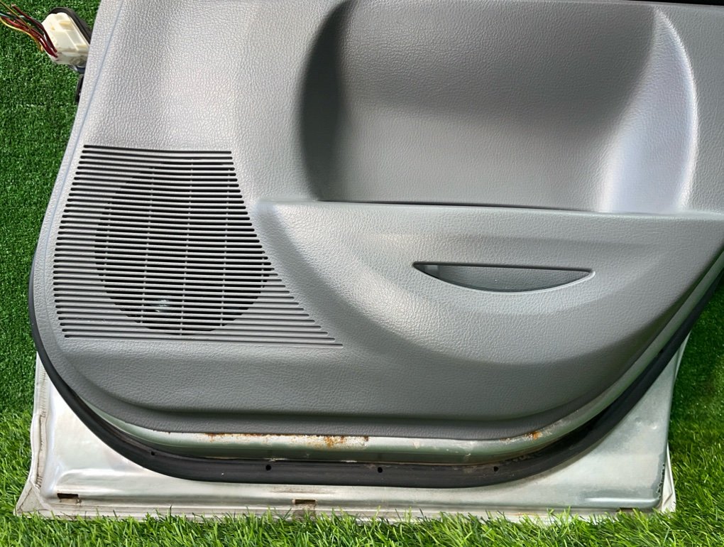 Дверь боковая задняя правая DEMIO 2006 DY3W ZJ-VE Дверь боковая задняя правая DEMIO 2006 DY3W ZJ-VE