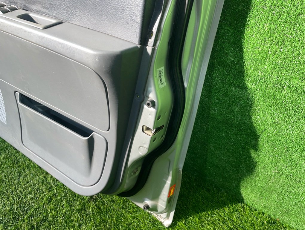 Дверь боковая передняя правая MIRAGE DINGO 2002 CQ1A 4G13