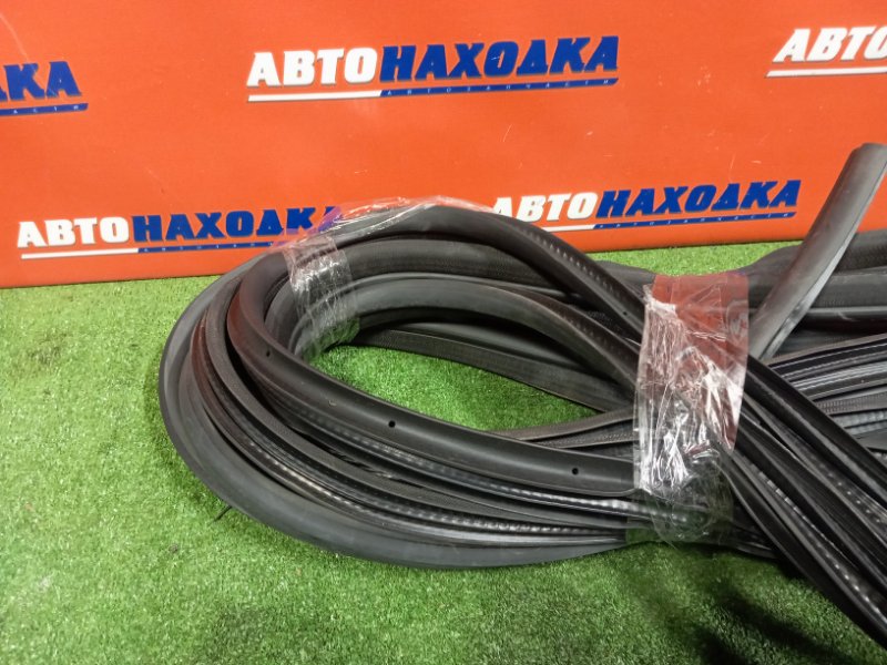 Уплотнитель двери MONDEO 2007-2014 BE TXBA