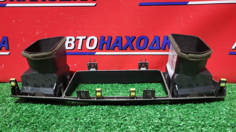 Консоль магнитофона COROLLA RUNX 2001-2006 NZE124 1NZ-FE