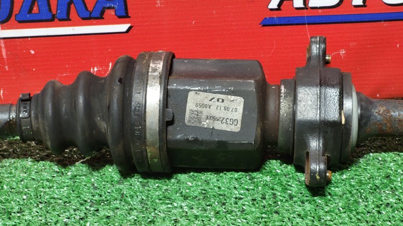 Привод передний правый PREMACY 2005-2010 CREW LF-VE