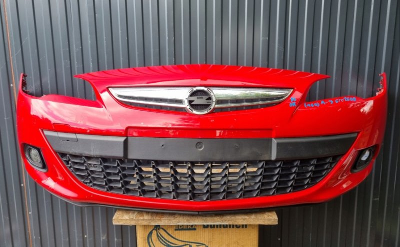 Бампер передний Opel Astra J GTC 13224551 Б/У