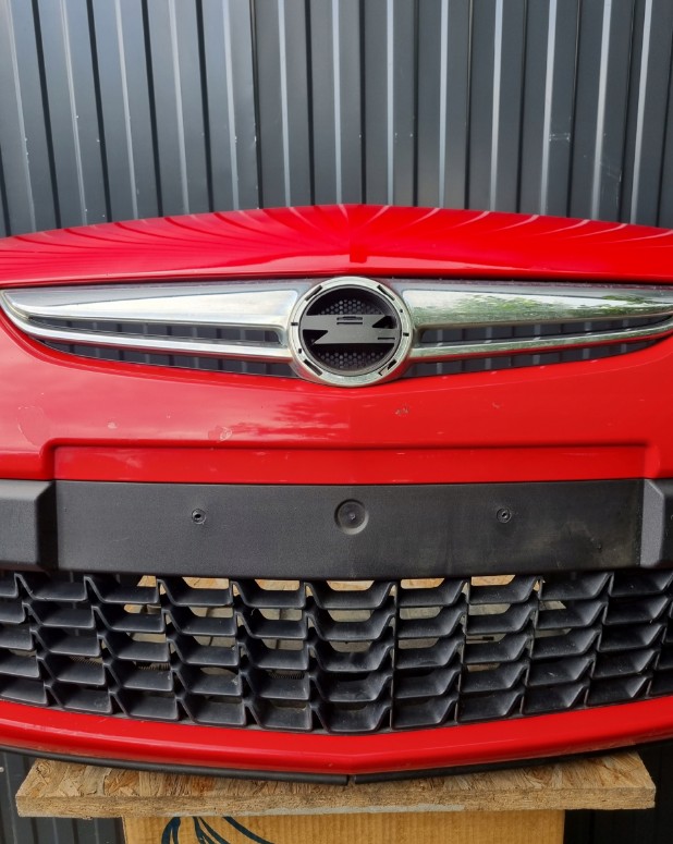 Бампер передний Astra J GTC