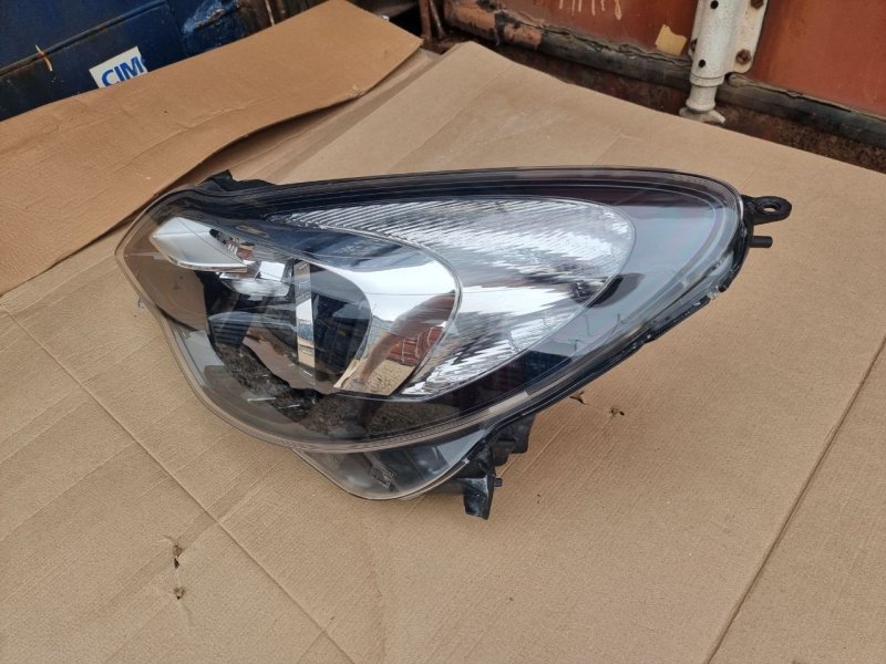 Фара передняя левая Corsa Фара передняя левая Corsa