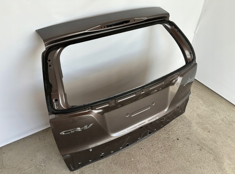 Крышка багажника задняя Honda CR-V