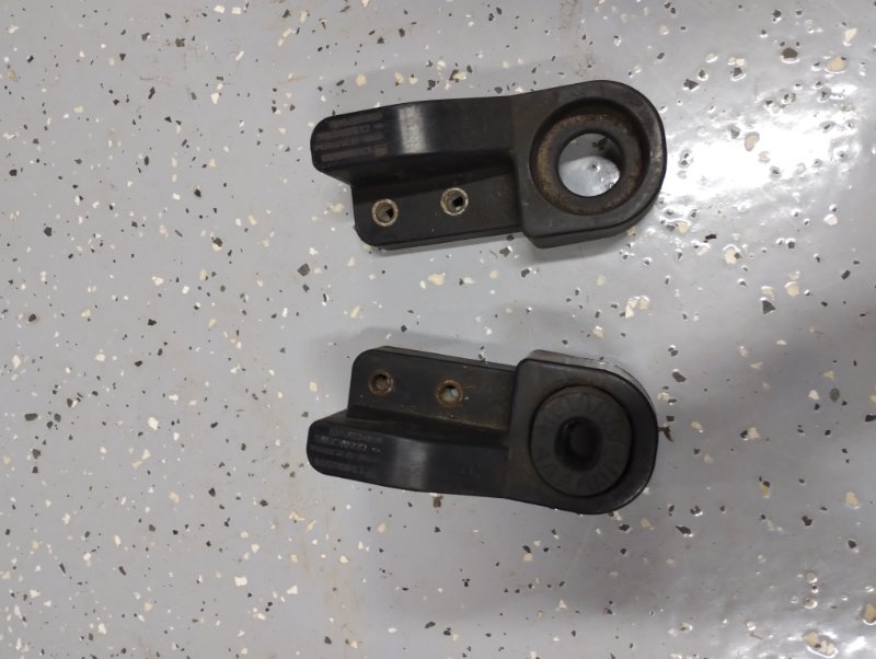 Крепление радиатора Opel Astra контрактная