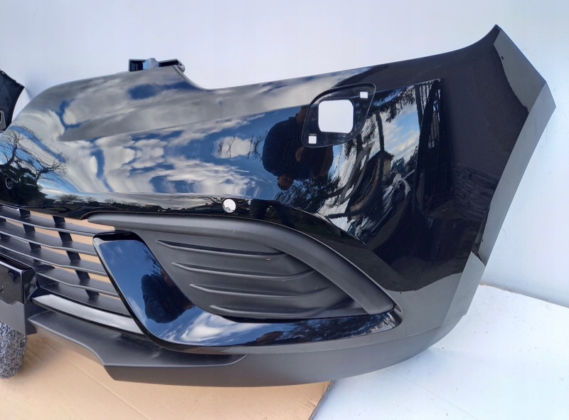 Бампер передний Renault Scenic