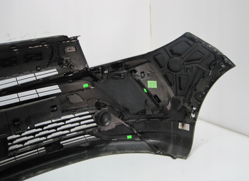 Бампер в сборе с решетками передний grandland