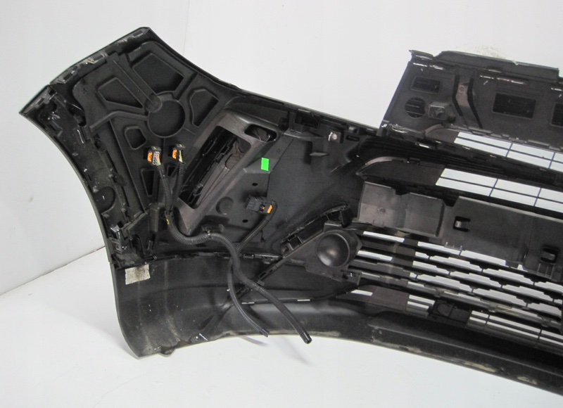 Бампер в сборе с решетками передний grandland