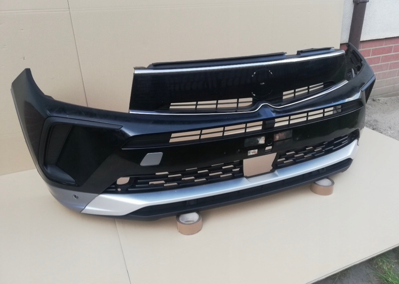 Бампер в сборе с решетками передний grandland