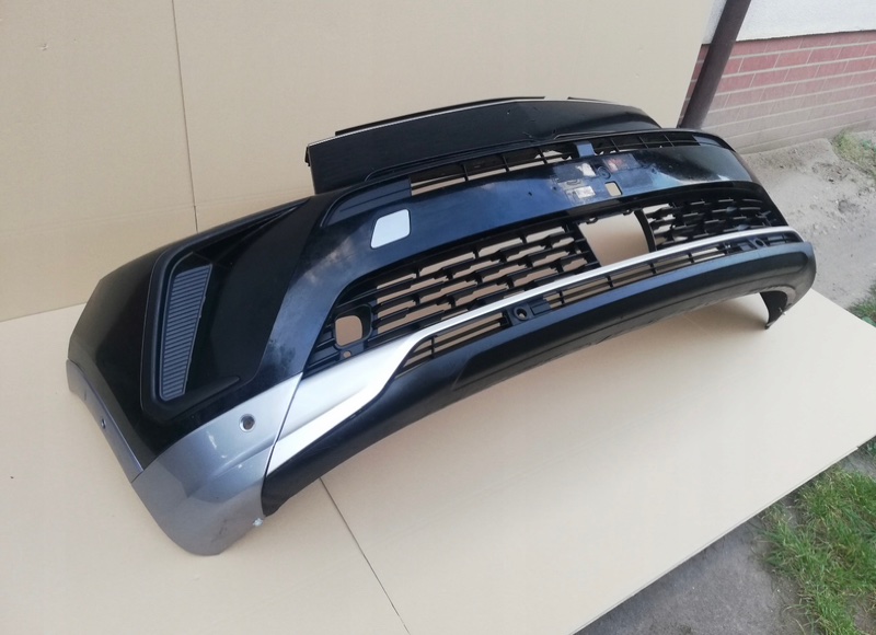 Бампер в сборе с решетками передний grandland