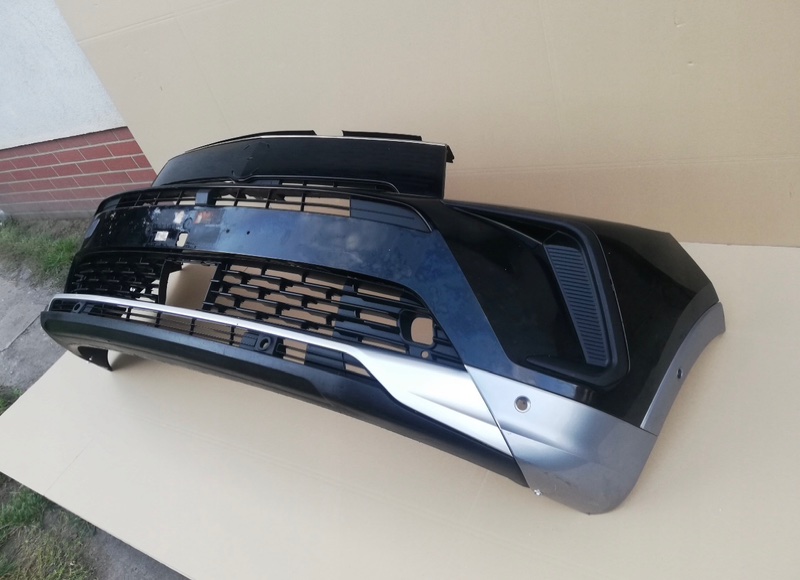 Бампер в сборе с решетками передний grandland