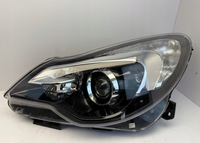 Фара передняя левая Corsa