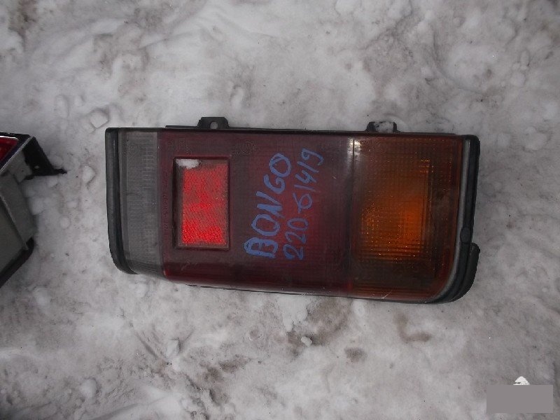 Стоп-сигнал правый MAZDA BONGO Б/У