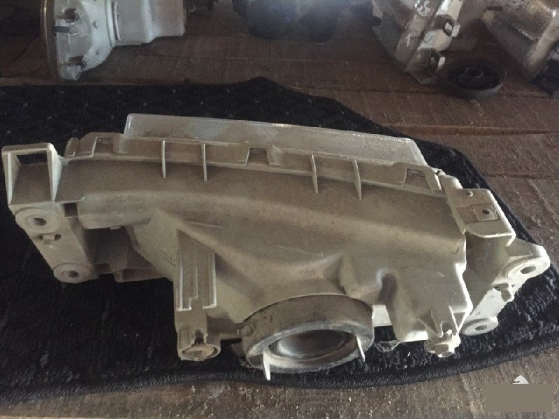 Фара правая BONGO FRIENDEE Фара правая BONGO FRIENDEE