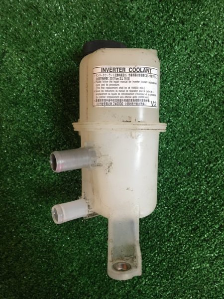 Бачок инвертора передний PRIUS 2011 ZVW30 2ZR-FXE