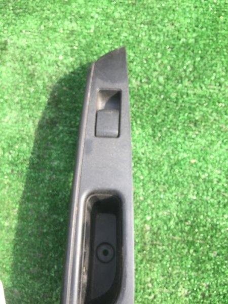 Блок управления стеклами задний левый Nissan Note 2012 E12-104064 HR12DDR 82961-3VA0A контрактная