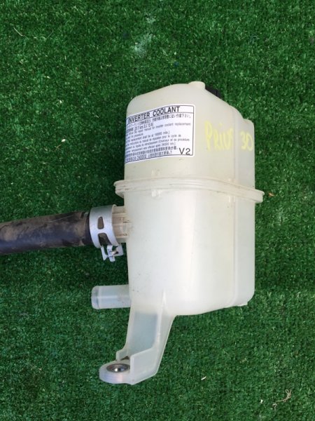 Бачок инвертора Prius 2010 ZVW30 2ZR-FXE