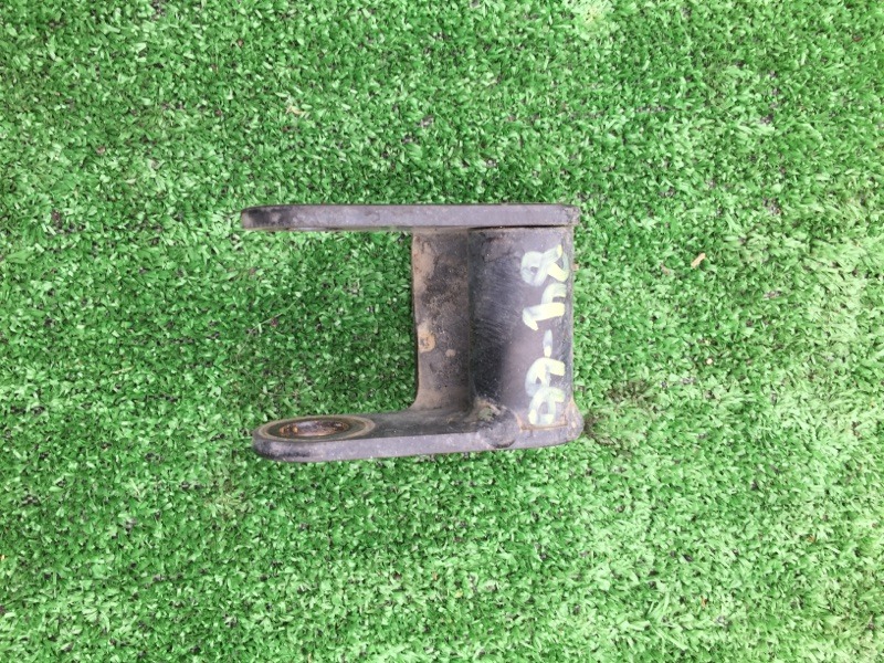 Запчасть крепление Toyota Prius NHW20 1NZFXE контрактная Крепление Toyota Prius NHW20 1NZFXE контрактная