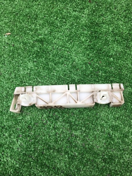 Крепление бампера заднее левое Outlander 2007 CW6W 6B31 Крепление бампера заднее левое Outlander 2007 CW6W 6B31