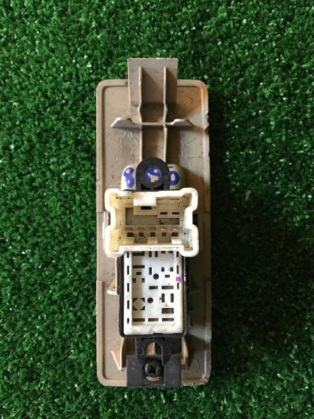 Блок управления стеклами задний правый TEANA J31 VQ23 Блок управления стеклами задний правый TEANA J31 VQ23