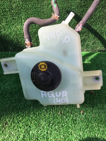 Бачок для тормозной жидкости Aqua 2012 Nhp-10 1NZFXE Бачок для тормозной жидкости Aqua 2012 Nhp-10 1NZFXE