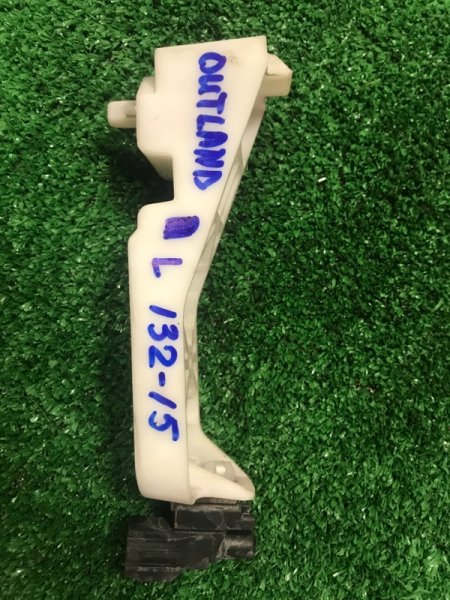 Запчасть крепление фары левое Mitsubishi Outlander 2007 CW6W 6B31 6400A348 контрактная Крепление фары левое Mitsubishi Outlander 2007 CW6W 6B31 6400A348 контрактная