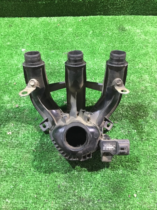 Запчасть коллектор впускной DAIHATSU MIRA L260S EF 89420-97209 контрактная Коллектор впускной DAIHATSU MIRA L260S EF 89420-97209 контрактная