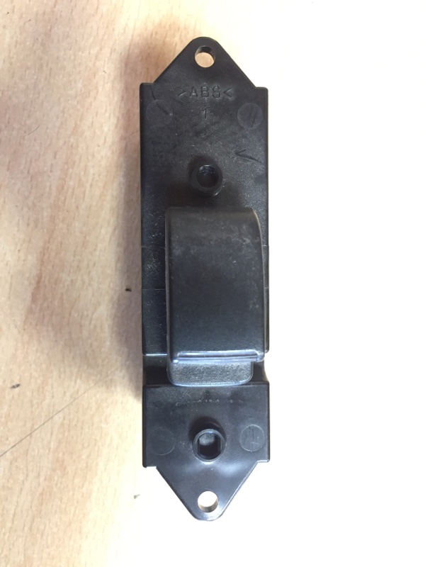 Запчасть блок управления стеклами задний левый Mitsubishi Outlander 2007 CW6W 6B31 8608A063 контрактная Блок управления стеклами задний левый Mitsubishi Outlander 2007 CW6W 6B31 8608A063 контрактная