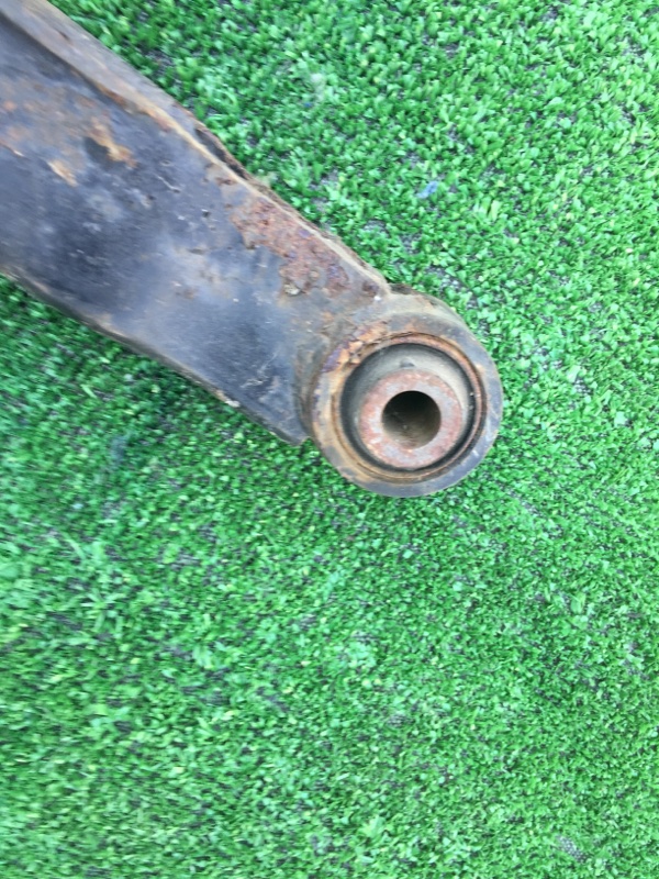 Рычаг задний правый Nissan X-Trail NT-31 MR20DE