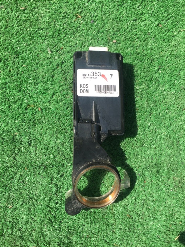 Запчасть электронный блок Mitsubishi Outlander 2007 CW6W 6B31 mn141353 контрактная Электронный блок Mitsubishi Outlander 2007 CW6W 6B31 mn141353 контрактная