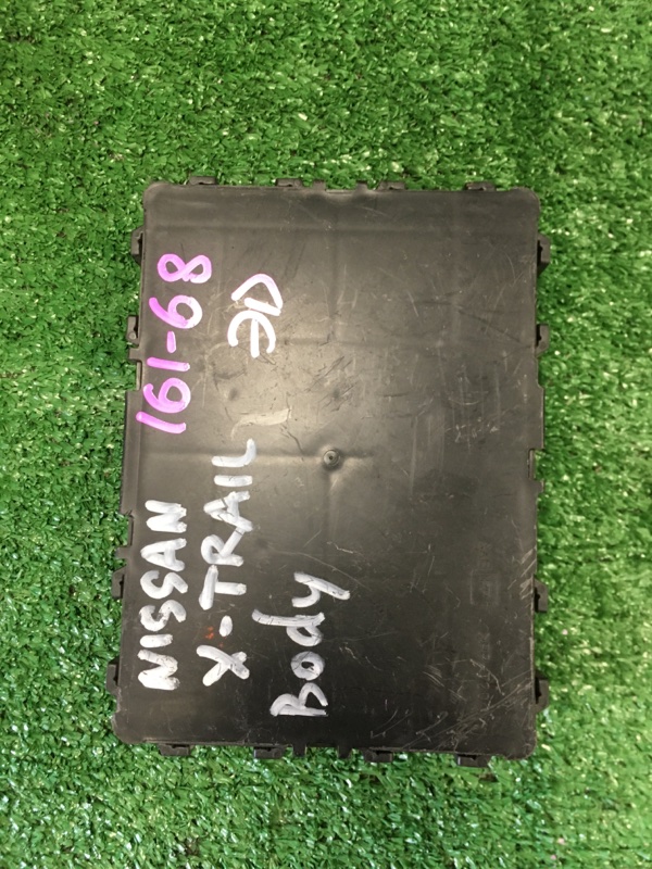 Блок body control Nissan X-Trail NT-31 MR20DE