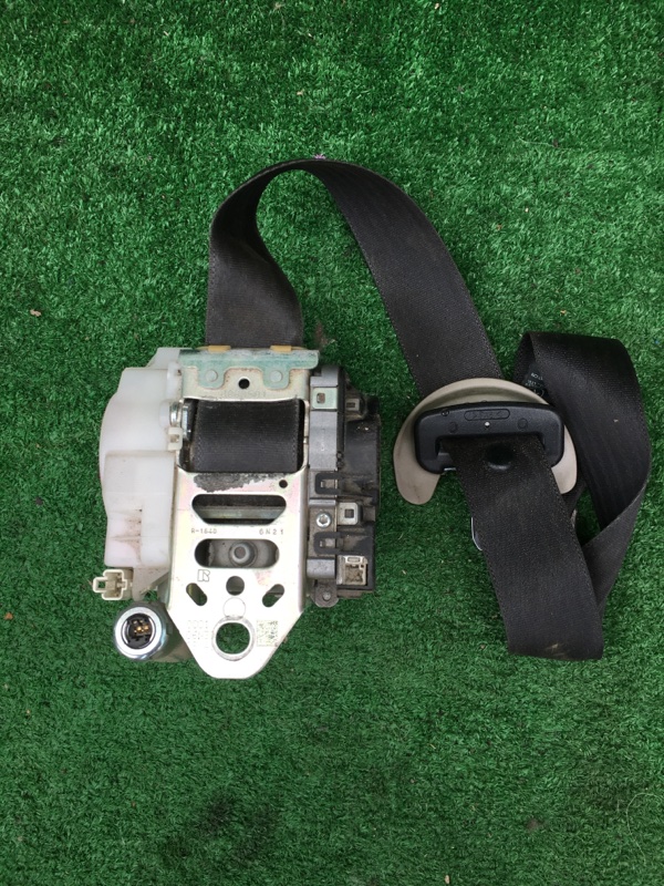 Ремень безопасности передний правый LEXUS GS350 2006 GRS191 2GRFSE 73210-30E90 контрактная