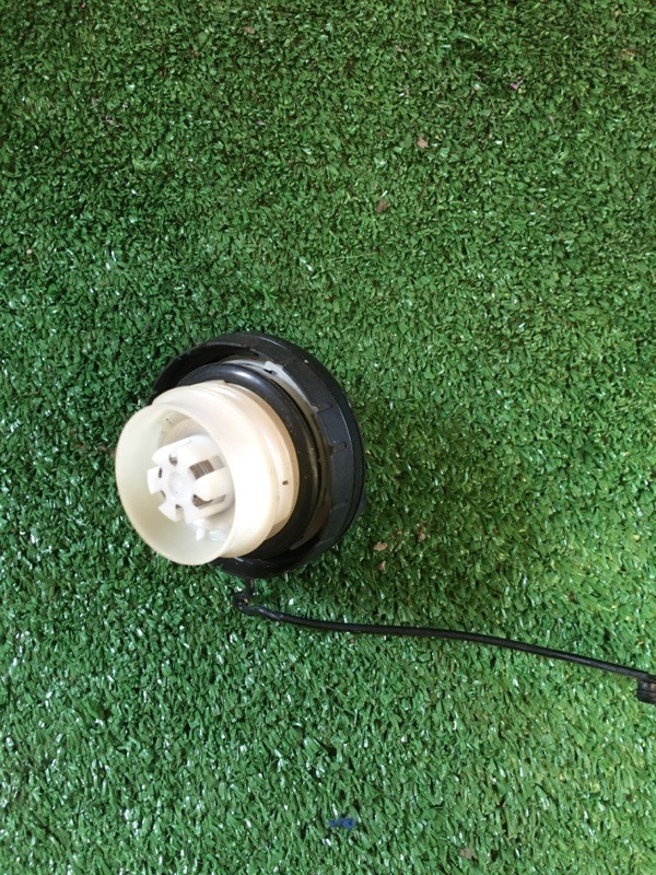 Пробка бензобака Aqua 2012 Nhp-10 1NZFXE