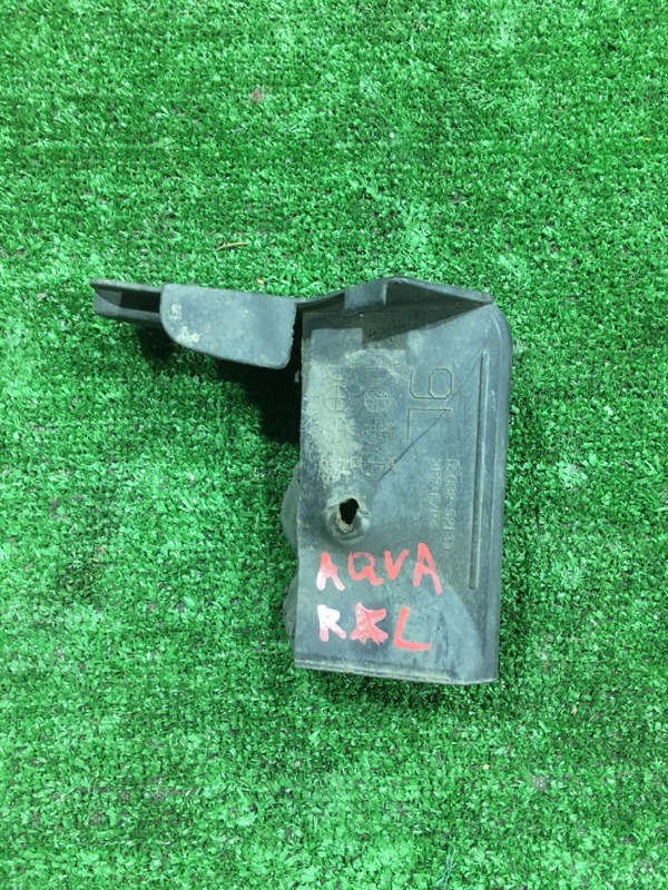 Брызговик задний левый Aqua 2012 Nhp-10 1NZFXE Брызговик задний левый Aqua 2012 Nhp-10 1NZFXE