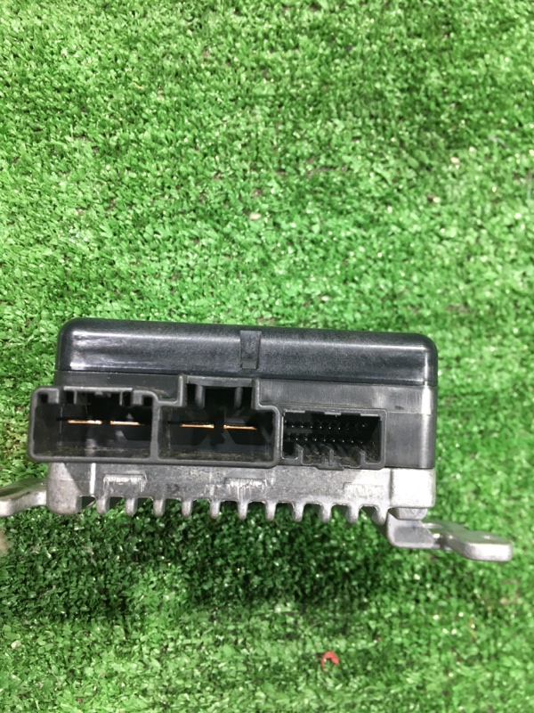 Блок управления рулевой рейкой Insight 2009 ZE2 LDA Блок управления рулевой рейкой Insight 2009 ZE2 LDA