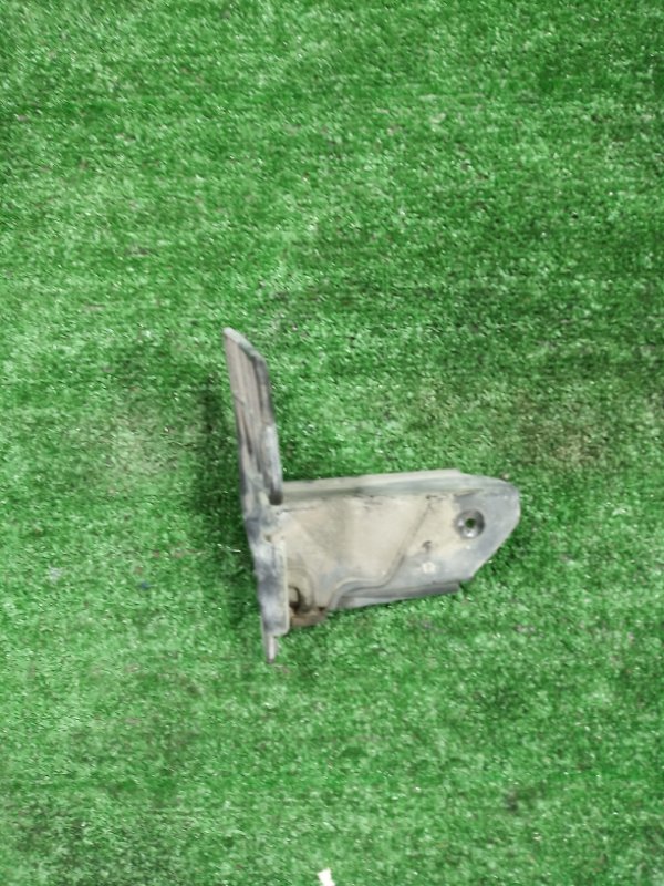 Брызговик задний правый Toyota Prius NHW20 1NZFXE Брызговик задний правый Toyota Prius NHW20 1NZFXE