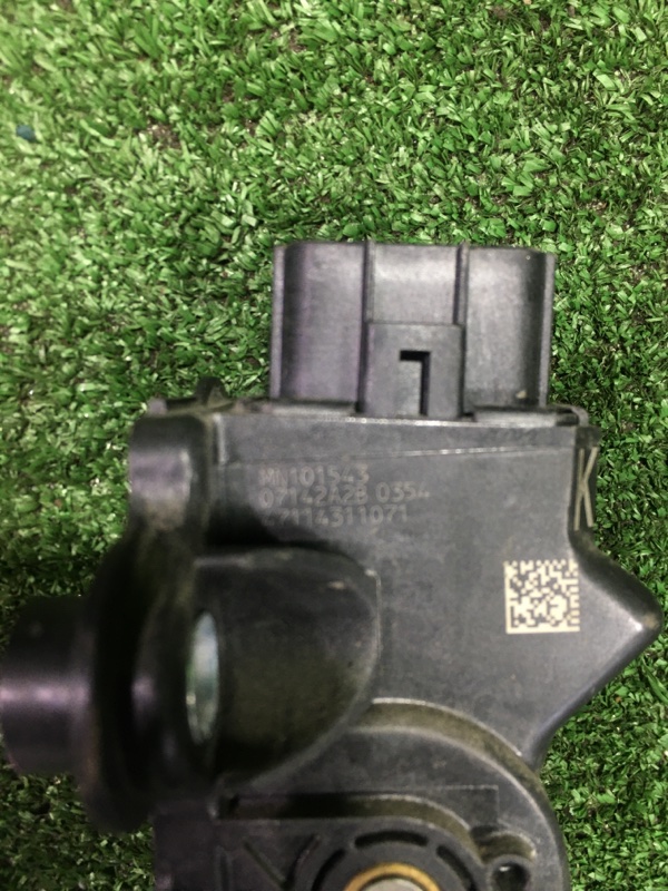 Педаль подачи топлива Outlander 2007 CW6W 6B31 Педаль подачи топлива Outlander 2007 CW6W 6B31